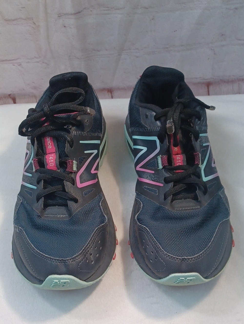 new balance 410 v8 trail running shoes women’s 9.5 black pink teal